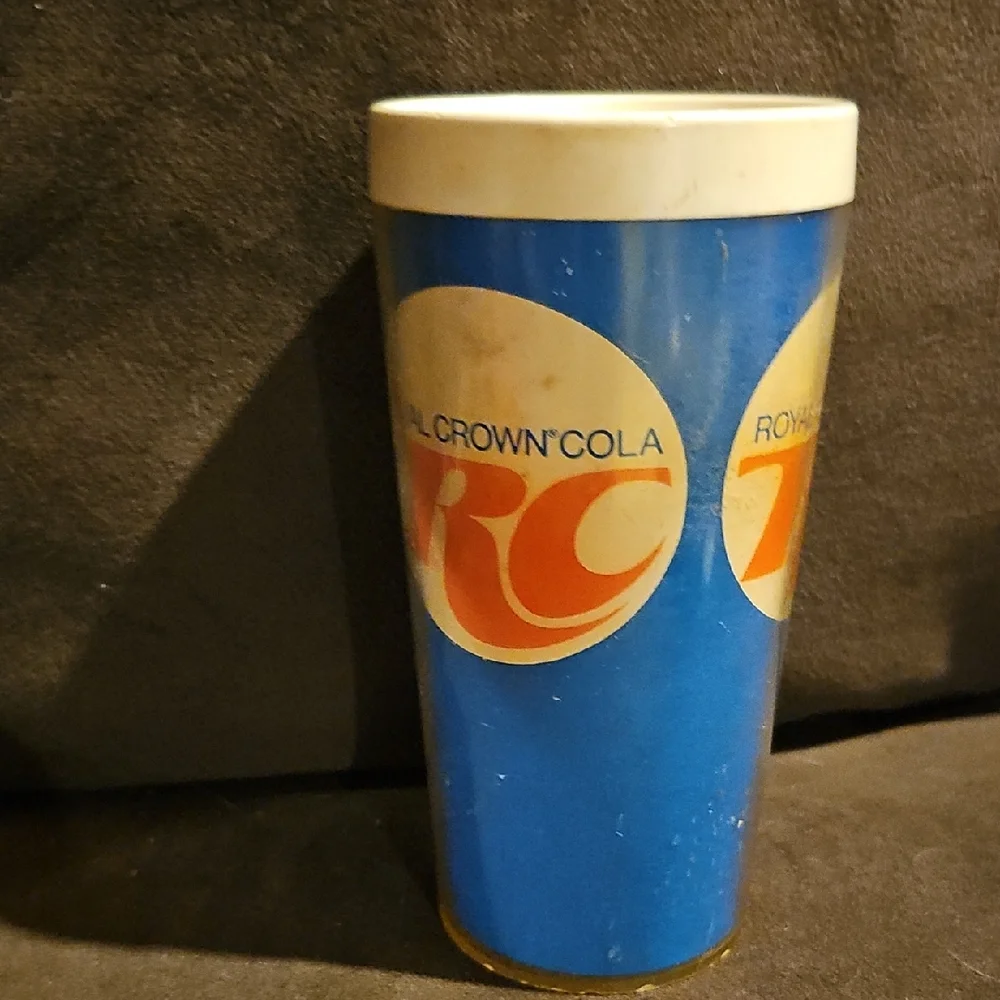 2 VINTAGE RETRO 7 UP Butterfly RC Cola Tumblers 60s Thermo Serv Kitchen RARE Cup